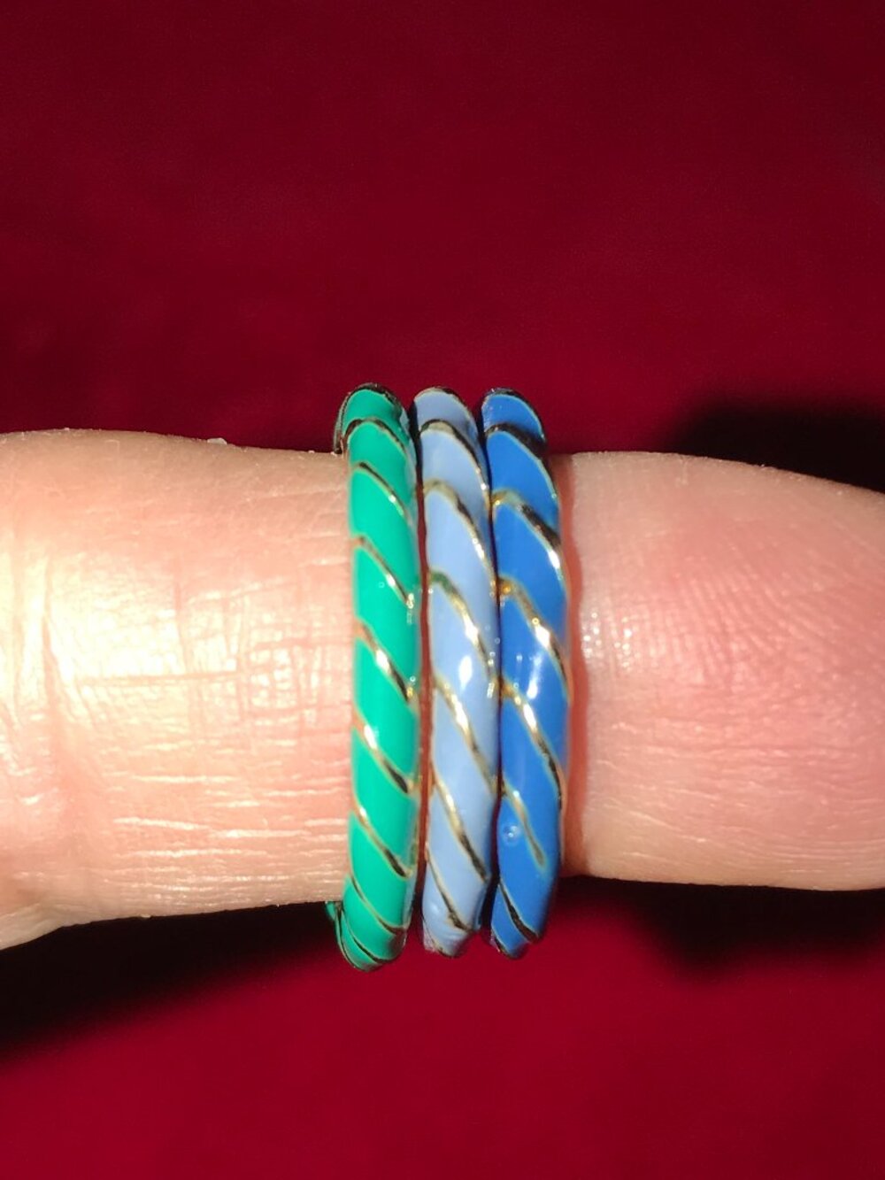 Stack of 3 Twisted Gold & Enamel Rings - Picture 3 of 4